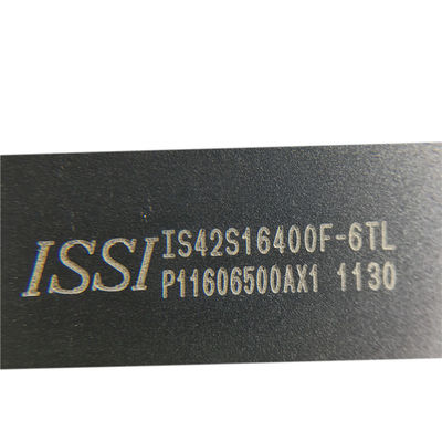 ذاكرة تخزين البيانات IC Chip Dram IC IS42S16400F-6TL 16 بت للسيارات